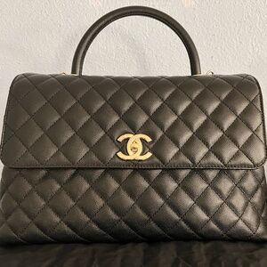 Medium Chanel with handle caviar leather
